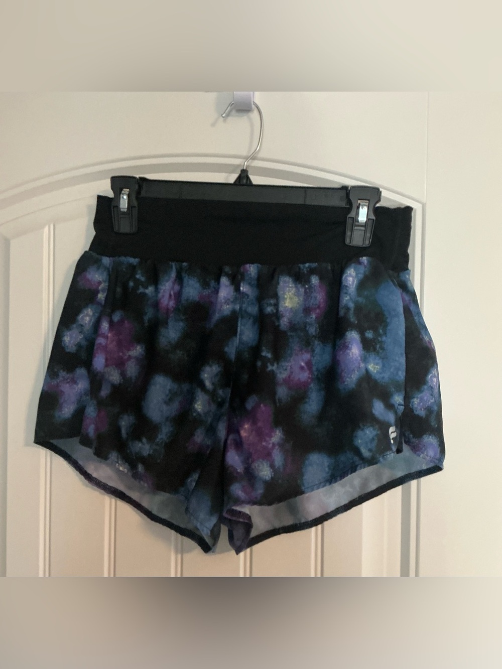 Fabletics Sun Chaser Shorts 3” Lined Short size Medium